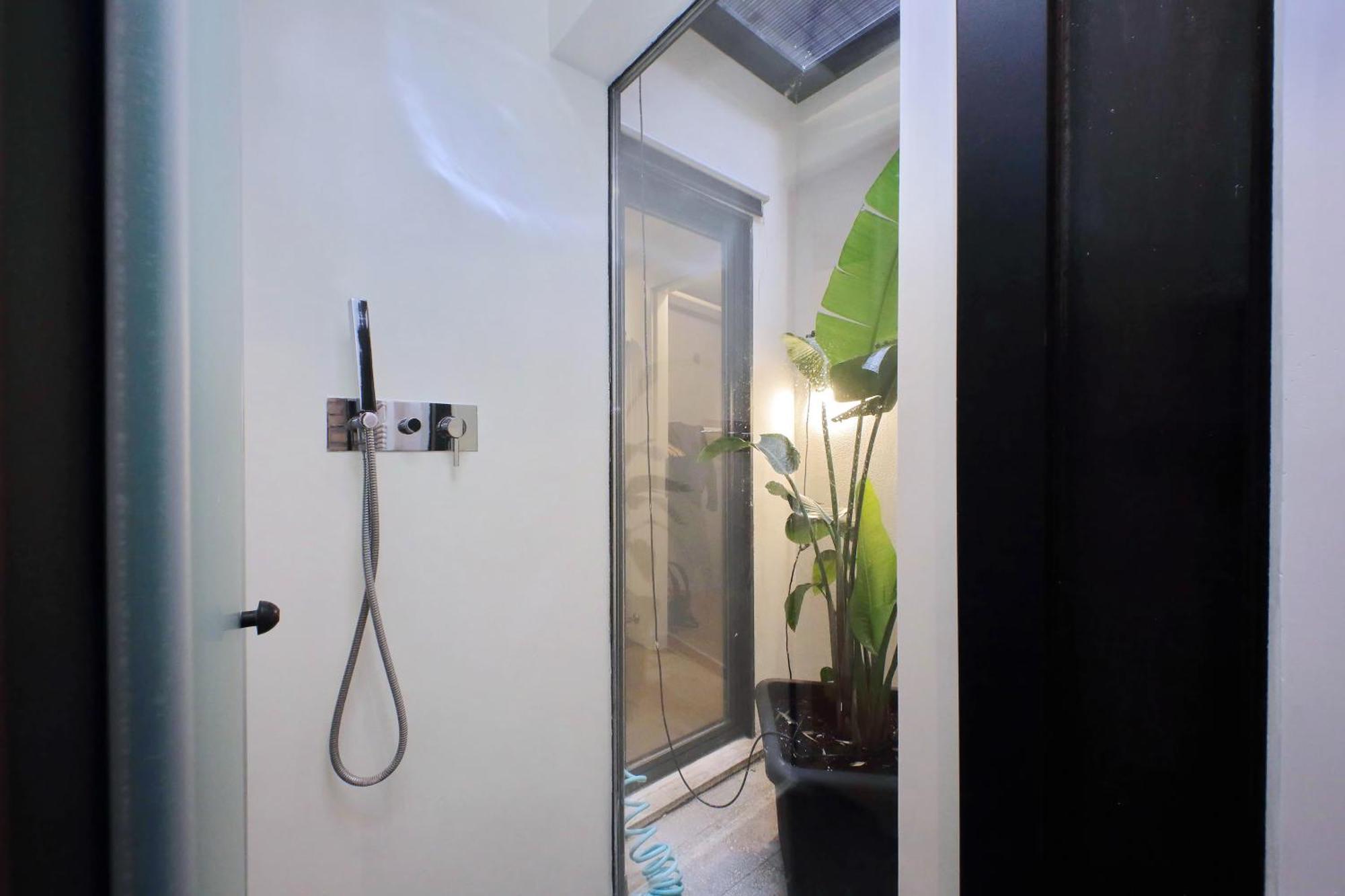 Homely Loft Beltrami 500 Mt From Piramide Apartment Rome